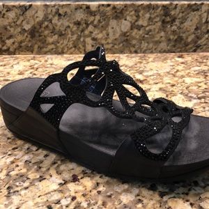 Fitflop Bumble Crystal Slide in Black - Size 9